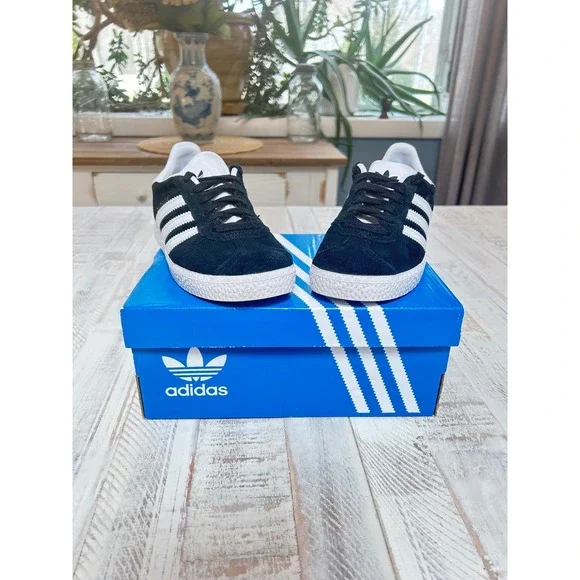 Adidas Gazelle Kids Sneakers Black White Suede Low Top Shoes BB2507 Size 13K - Picture 1 of 10